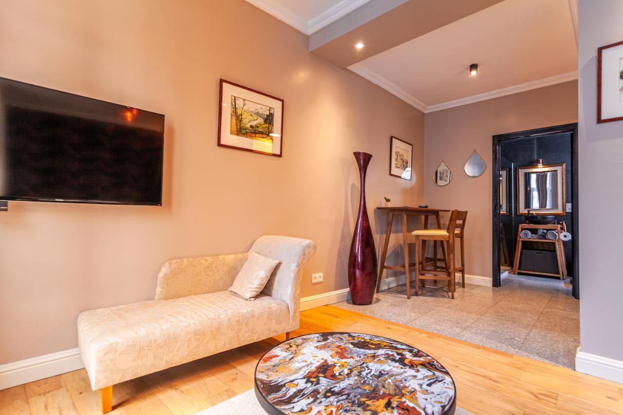 Luxury Suites Boutique By Rikas Hotels Antwerpen Exteriör bild
