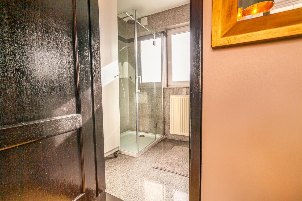 Luxury Suites Boutique By Rikas Hotels Antwerpen Exteriör bild