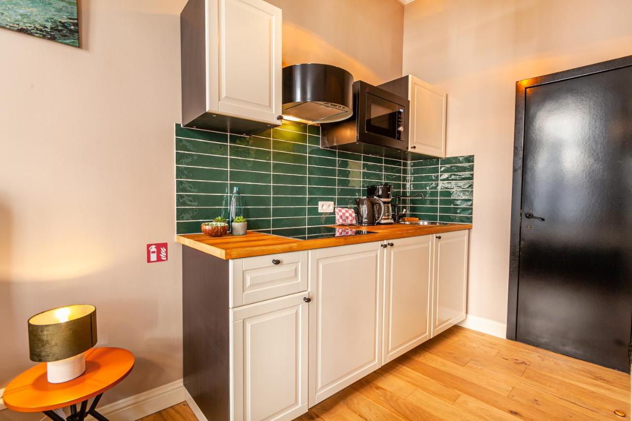 Luxury Suites Boutique By Rikas Hotels Antwerpen Exteriör bild